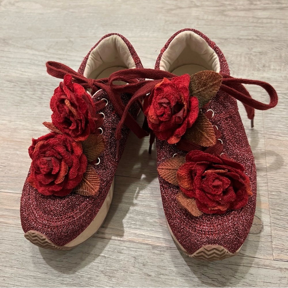 Joyfolie platform-style sneakers with removable felt flowers, 12T